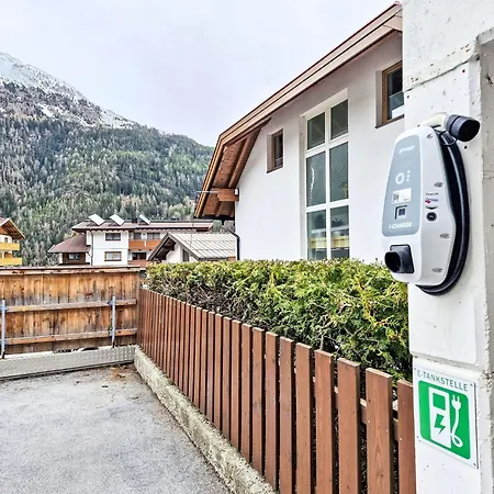 Alpin-6 By Interhome Apartmán *